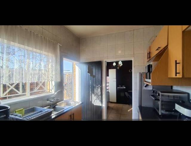 3 BEDROOM APARTMENT FOR SALE IN WITFIELD